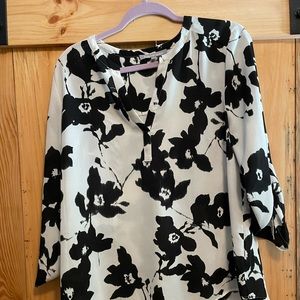 Daniel Rainn's Koda Split Neck Blouse. NWOT. Smoke-free home.